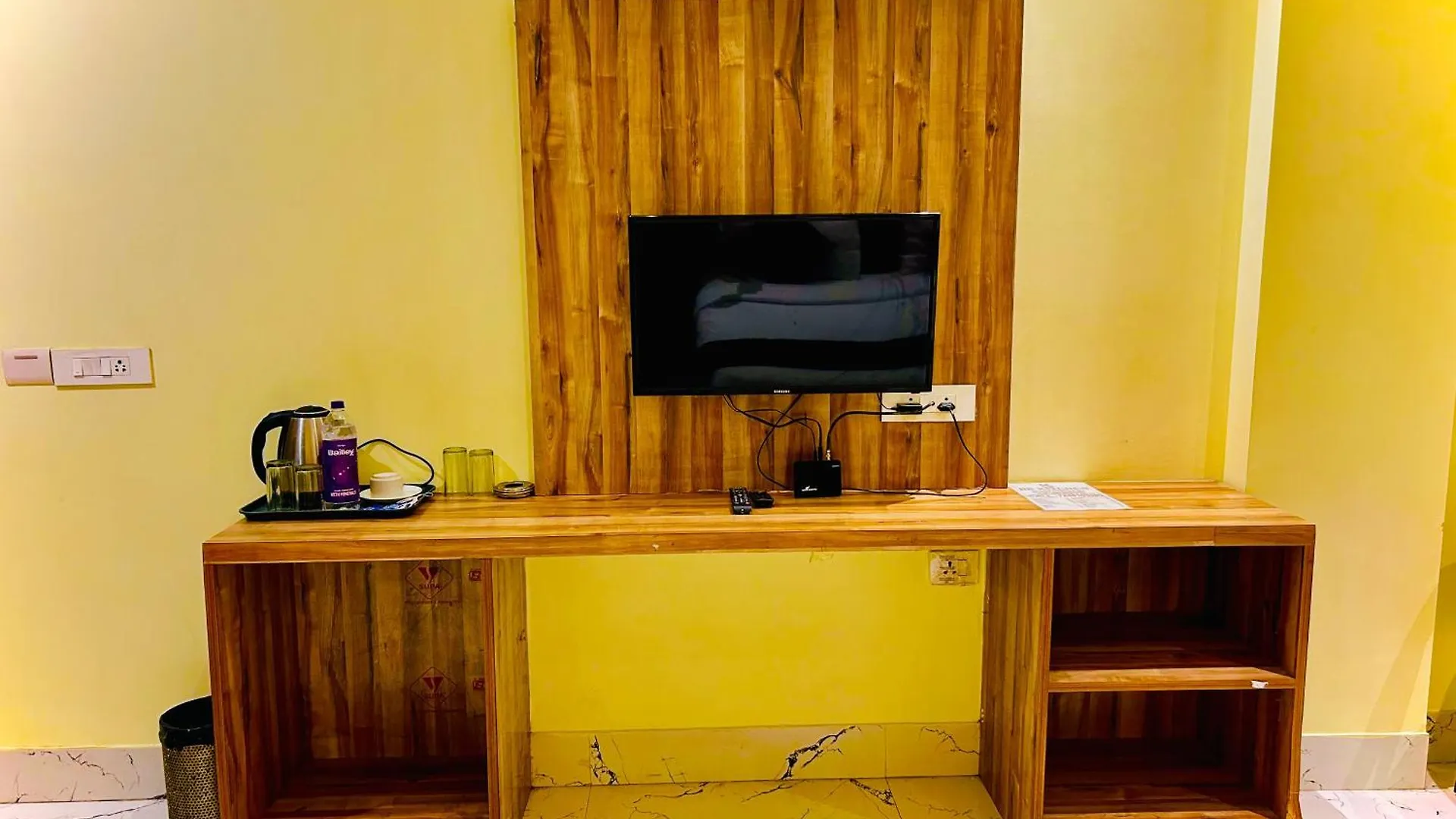 ***  Hotel Royal Paradise By Kdson New Delhi Indien