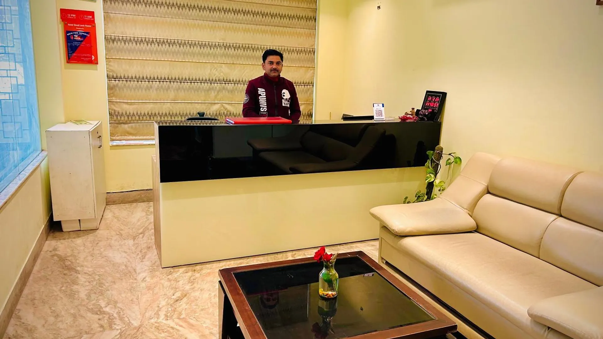 Hotel Royal Paradise By Kdson New Delhi Indien