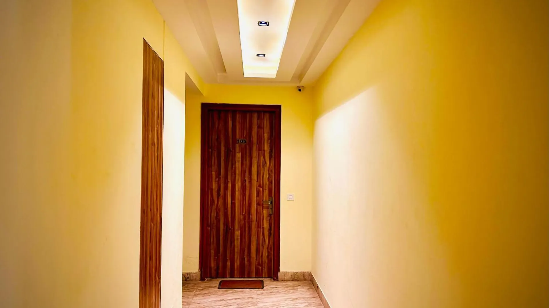 Hotel Royal Paradise By Kdson New Delhi